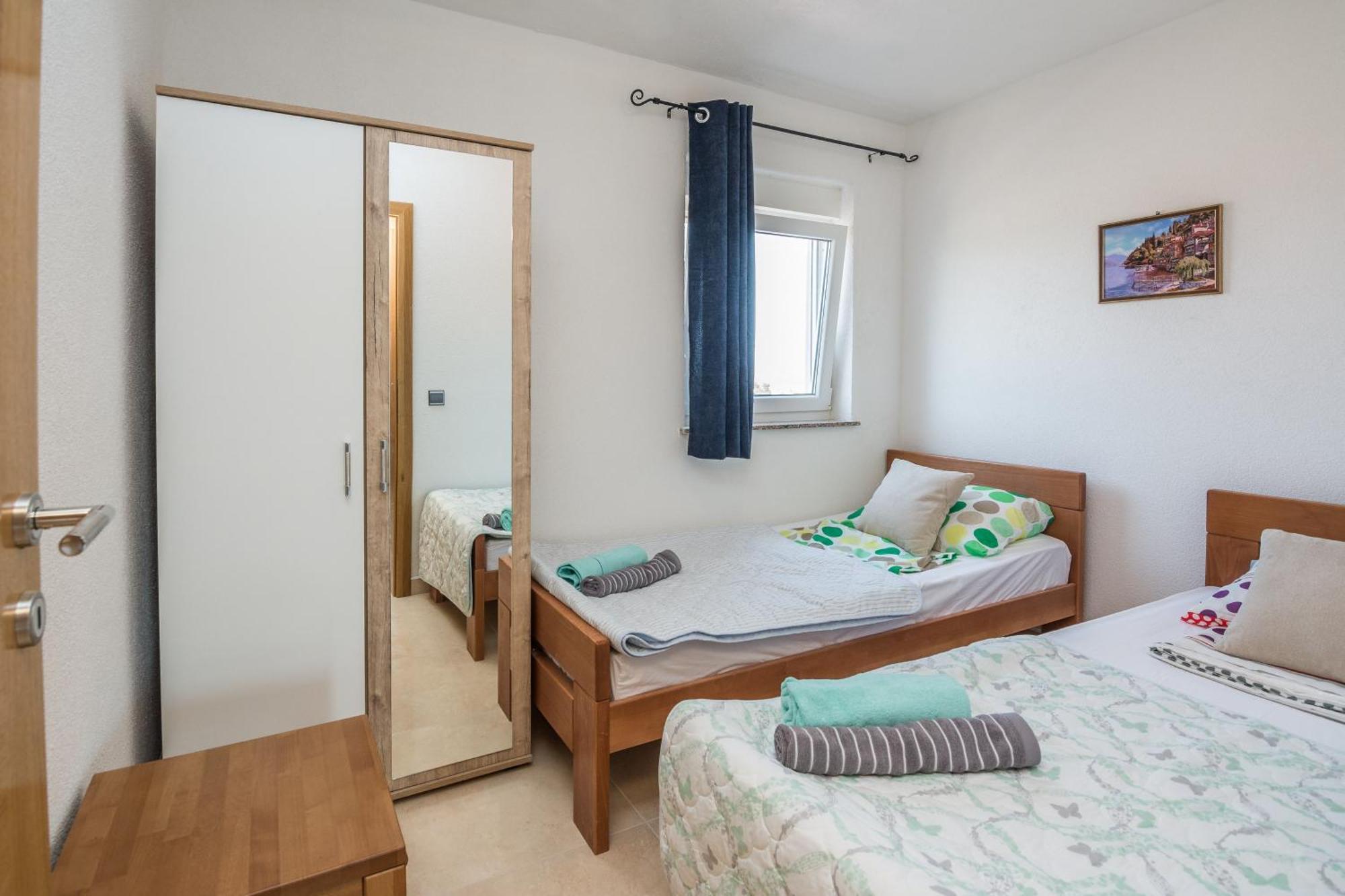 Plaza Ab Apartment Вир Стая снимка